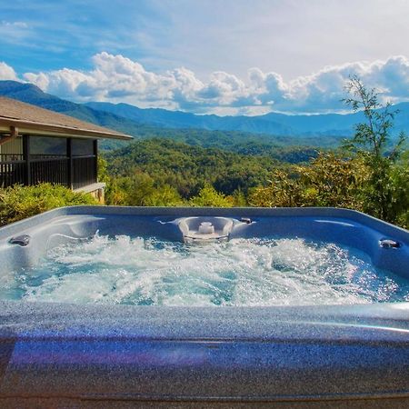 Leconte Mountain Breeze Villa Gatlinburg Exterior photo